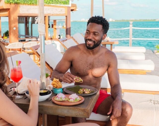 Brunch tastes better with an infinity pool and ocean views. 🌴☀️
Spend your weekend at Akasha with good food, cocktails, rooftop breeze, and pool access all in one place.
No rush. No plans after. Just brunch by the sea.

Brunch: Saturday & Sunday | 10:00 AM – 3:00 PM. 

🛥 Complimentary boat ride from @arunaresortandvillas Dock
📲 Reservations +501 612-0144
.
.
.
#AkashaBelize #BrunchAtAkasha #InfinityPool #AkashaExperience