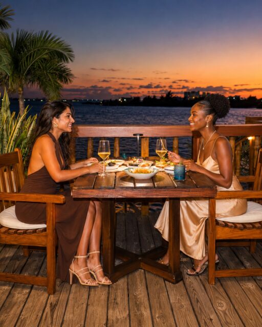 Some hours are better than others. Golden hour is the best one. 🌅
Every day from 4 to 6pm, cocktails are 2-for-1. The light hits the water, the drinks come in pairs, and there's no better way to start the evening on the island.
📞 +501 612-0144
🛥 Boat ride available from @arunaresortandvillas Dock
.
.
.
#GoldenHourBelize #SanPedroBelize #AkashaExperience